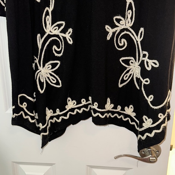 Catherine's Maternity Dress - Picture 7 of 10